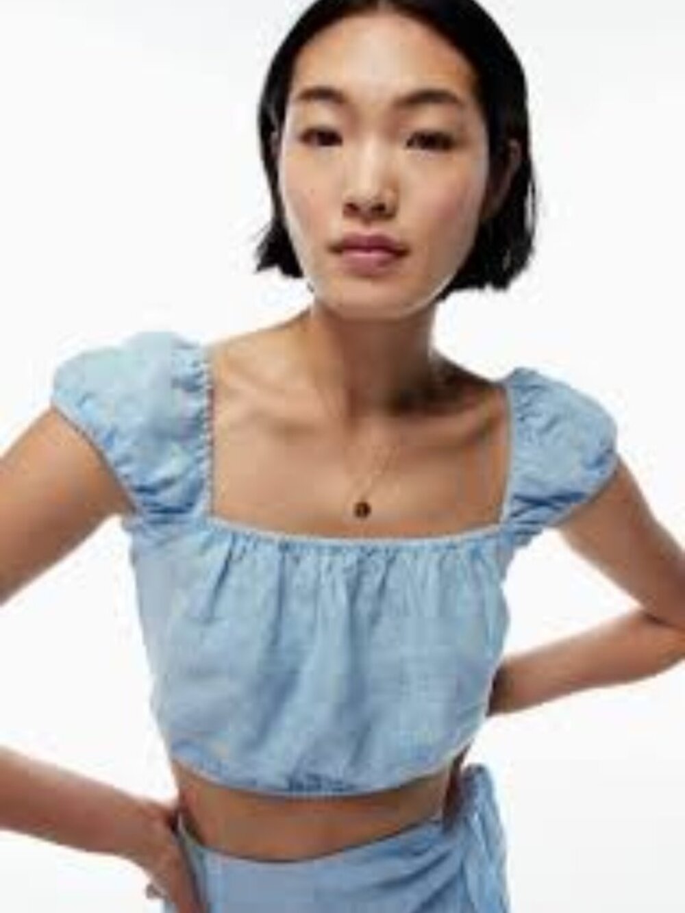 BRAND NEW-NWT-Wilfred Light Blue Puff Sleeve Top